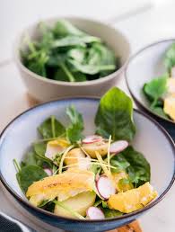 Idees Salade D Hiver Colorees Vitaminees Et Super Rassasiantes En 2020 Idee Salade Salade D Hiver Recette Salade Crevette