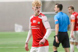 Find out how good albert braut tjåland is in fm2021 including ability & potential ability. Football On Twitter Meet 16 Year Old Albert Braut Tjaland He S The Cousin Of Erlinghaaland On Saturday Albert Braut Tjaland Made His First Team Debut For Bryne Fk In A Friendly Game And Yes