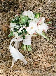 Every bouquet is decorated with pink white peony, tea rose bloomed and flower bud mixed design, and garnished with ferns, berries and green leaves, makes it looks natural and vivid. Wedding Flowers Green Wedding Flowers Bouquets