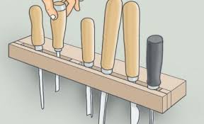 Trucs Et Astuces De Menuisier Ranger Tournevis Et Ciseaux Outils Menuisier Rangement Tournevis Tournevis