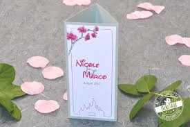 Menükarten zur hochzeit selbst gestalten ★ blitzversand ★ kauf auf rechnung » jetzt speise menükarten hochzeit. Dreieckige Menukarten Aufsteller Fur Euer Hochzeitsmenu In Den Farben Pink Und Hellgrau Aus Dem Design Orchidee Vo Hochzeit Menu Hochzeitstisch Hochzeitsfarben