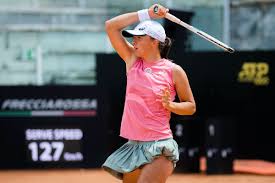 Mai 2001 in warschau) ist eine polnische tennisspielerin. Wta Rom Iga Swiatek Steht Im Halbfinale Mytennis News