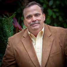 Clarissa Kramer's Instagram, Twitter & Facebook