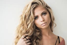 Flip all of your hair over to one side and. How To Style Wavy Hair 3 Easy Methods