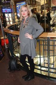 Herečka a moderátorka nikol štíbrová (34) se stala maminkou. Galerie Nikol Stibrova Svatba Mozna Pristi Rok Kdyz Me Bude Chlapec Jeste Chtit Foto 2 Blesk Cz