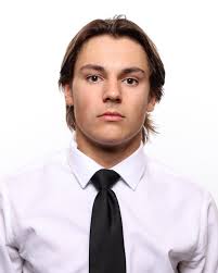 Austin Wentz's Instagram, Twitter & Facebook