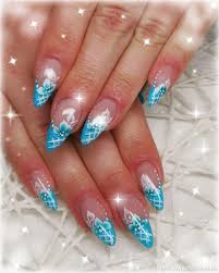 Glitzernde design in blauen nuancen. Nageldesign Galerie 2021 100 Nagelstudio Bilder Nail Art Fotos