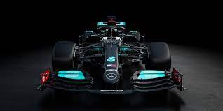 В f1 2021 добавили легенд: What S Driving Lewis Hamilton At Mercedes F1 Team S 2021 Launch Is Not What You Think