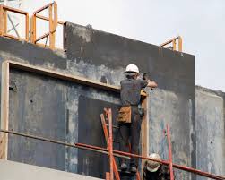 Seçeceğiniz malzeme ve kalıplar, arazinin şekli ve büyüklüğü, beton mikseri ve kepçenin çalışması için herhangi bir engel teşkil edecek durum var mı yıldız beton bahçe duvarı olarak bizler duvar kalıbı imalatı da yapmaktayız. Insaat Kaliplari Nedir Ve Nasil Kullanilir Ustamgeliyor Blog