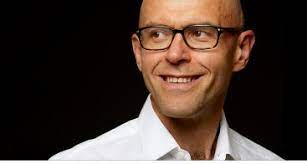 Elke ochtend verstuurt jim reid, een strateeg van deutsche bank, zijn nieuwsbrief early morning reid naar 30.000 professionele beleggers over de hele wereld. Behind The Headlines Listen To Top Decision Makers On Current Topics Newsroom