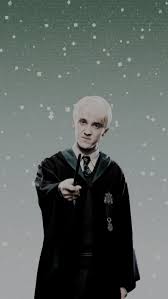 Draco Malfoy Wallpapers Tumblr Draco Malfoy Tom Felton Draco Malfoy Draco Malfoy Aesthetic Always harry potter, harry potter fan art, harry potter universal, harry potter world, harry potter painting, harry potter drawings, mini pizzas, disney family harry potter love, harry potter universal, slytherin, hogwarts, no muggles, rory williams, tom felton, dramione, draco malfoy.