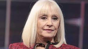 • raffaella carra en aplauso. Ko3dksnc6wlwbm