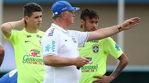 Trainer luiz felipe scolari heeft afscheid van cruzeiro genomen. Wm 2014 Brasilien Coach Luiz Felipe Scolari Schlagt Alarm