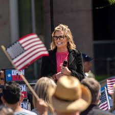 Dallas lash academy /dallas lash academy north. Dallas Salon Owner Who Was Jailed For Reopening Is Released The New York Times