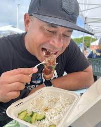 Damon Ancheta's Instagram, Twitter & Facebook