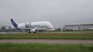 Beluga filosunun sahibi, airbus group'un yüzde yüz iştiraki olan airbus transport international'a (ati) aittir. Beluga Xl Landet Zum Ersten Mal In Hamburg Youtube