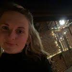 Leann Hooker's Instagram, Twitter & Facebook