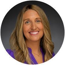 Paulette Knapp's Instagram, Twitter & Facebook