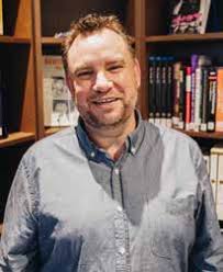 INTERNATIONAL COURSE GUIDE