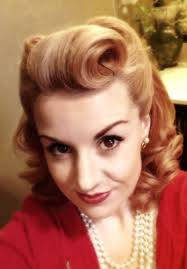 Another retro pin up hair style