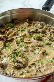 Printground Beef Stroganoff Ingredients4 Cups Uncooked Egg Noodles 2 Tbsp Olive Oil 3 Tbsp All Purpose Flour 3 Tbsp Salt Recipe Ground Beef Stroganoff Beef Recipes For Dinner Beef Recipes Easy