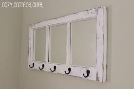 Que Faire Avec De Vieilles Fenetres Ces 17 Projets Devraient Vous Donner Des Idees Idee Deco Recup Idee Deco Fenetre Vintage