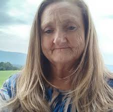 What are some suggestions for a great emotional support dog for a person  with MS?