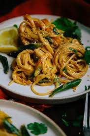 It's the only way to achieve that fragrant fresh flavour of a great green curry. Thai Curry Spaghetti The Chutney Life