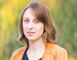 Snake Oil : Dimberg, Kelsey Rae, Friedman, Renata, Arndt, Andi, Sieh,  Kristen: Amazon.ca: Books