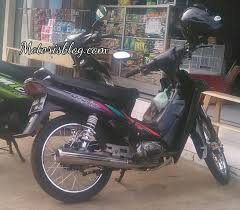 Bisa dikatakan yamaha v50 mengawali kesuksesan yamaha sebagai salah satu produsen otomotif terbesar di indonesia. 20 Motor Legendaris Yamaha Indonesia Sejak 1983 Motorisblog
