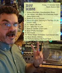 Hot Mess returns to Sneaky Pete's