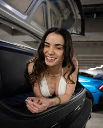 Jelly Bean Brains: All about Jameliz Benitez Smith, her real name, age,  height, and career