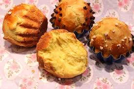 Briochettes Au Yaourt Grec Sans Beurre Alimentation Yaourt Grec Gateaux Et Desserts