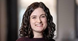 Anne Pettit's Instagram, Twitter & Facebook