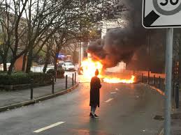 Thomas Maubert On Twitter Le Lycee Pro Paul Bert A Maisons Alfort Est Bloque Triste Scenes Ce Matin A Maisons Alfort Stopviolences