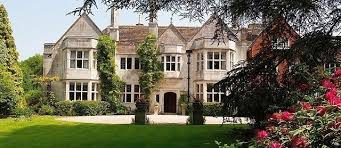 Hartford Care S Very First Care Home In Southampton And The New Forest Area Woodlands House Is A Truly Elegant Woodland House Residential Care Home Woodlands