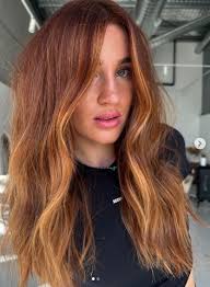 Copper Hair: the fiery trend taking over 2024