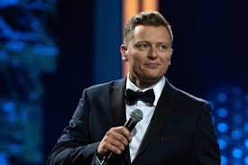 All rafał brzozowski lyrics sorted by popularity, with video and meanings. Rafal Brzozowski W Tvp Dlaczego Jest Go Na Antenie Az Tak Duzo Natemat Pl