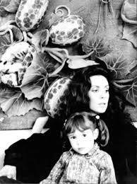 She is an actress, known for quantum of solace (2008), gli occhi dell'altro (2005) and speriamo che sia femmina (1986). Alessandro Lante Della Rovere Valium