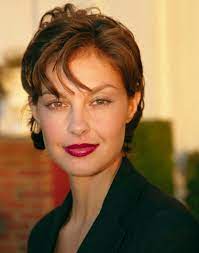 The feminine form of ashley is ashleigh with ashley remaining traditionally male. She S Bilingual 20 Things You Should Know About Ashley Judd Purple Clover