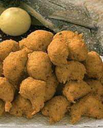 Accras De Morue Pour 4 Personnes Recettes Elle A Table Recette Accras De Morue Recettes De Cuisine Alimentation