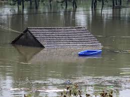 Flooding in guangxi, a more inland province more than 550 kilometers away from guangdong, was an early indication of the national scale of this crisis. China Floods Force Hundreds Of Thousands From Homes Asia Gulf News