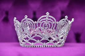 Majalah remaja melalui satu sidang media mengesahkan gelaran dewi remaja 2018/2019 milik haneesya hanee, 18, telah ditarik balik. Pertama Kali Dalam Sejarah Gelaran Dewi Remaja Ditarik Balik Buzzkini