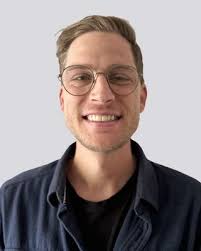 Ryan Leith's Instagram, Twitter & Facebook