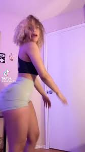 Voluptuous Viv - OnlyFans Fleshbot Profile