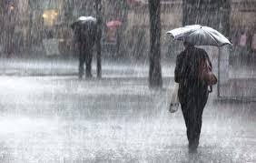 Angin tenggara setelah melintasi khatulistiwa akan mengalami pembelokan ke arah timur laut karena gaya korioli (coriolis). Kenali Angin Monsun Timur Laut Daily Rakyat