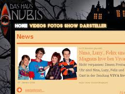 Die fernsehserie das haus anubis war eine gemeinschaftsproduktion des belgischen senders studio 1001 und nickelodeon, die vom 29. Social Media Und Content Strategie Mystery Serie Das Haus Anubis Panorama3000