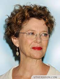 Short Curly Hairstyles For Over 50 Short Curly Hairstyles For Women Short Curly Haircuts Curly Hair Styles Naturally