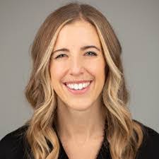 Kara Schueler's Instagram, Twitter & Facebook