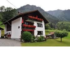 Wir bieten ihnen jetzt 5 ferienwohnungen, hausgemachte spezialitäten sowie frühstück auf wunsch. Unterkunft Haus Robert Wagner In Der Stadt Bad Hindelang Katalog Von Unterkunften Aus Der Ganzen Welt